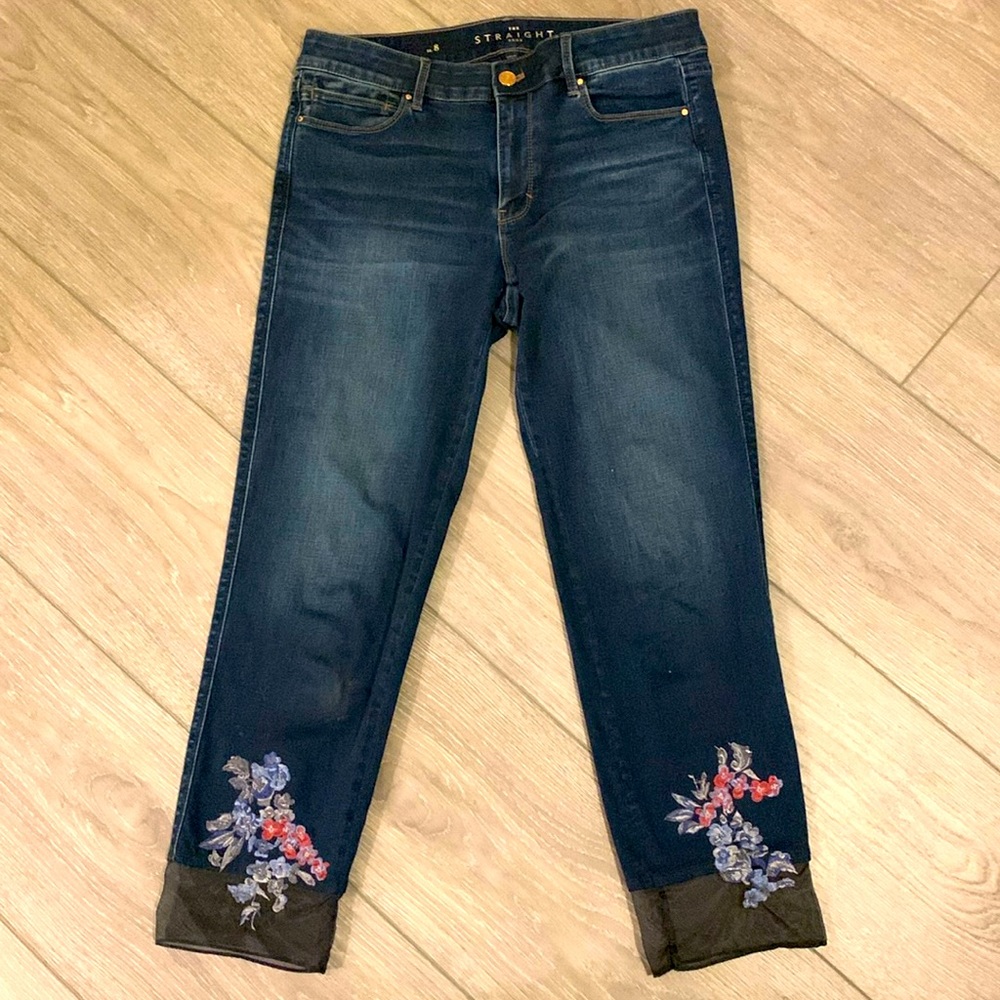 White House Black Market straight crop jeans embroidered bottom size 8
